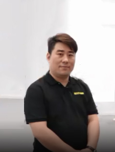 主創(chuàng)設(shè)計師陳萬勇：以巖洞為靈感的匠心展